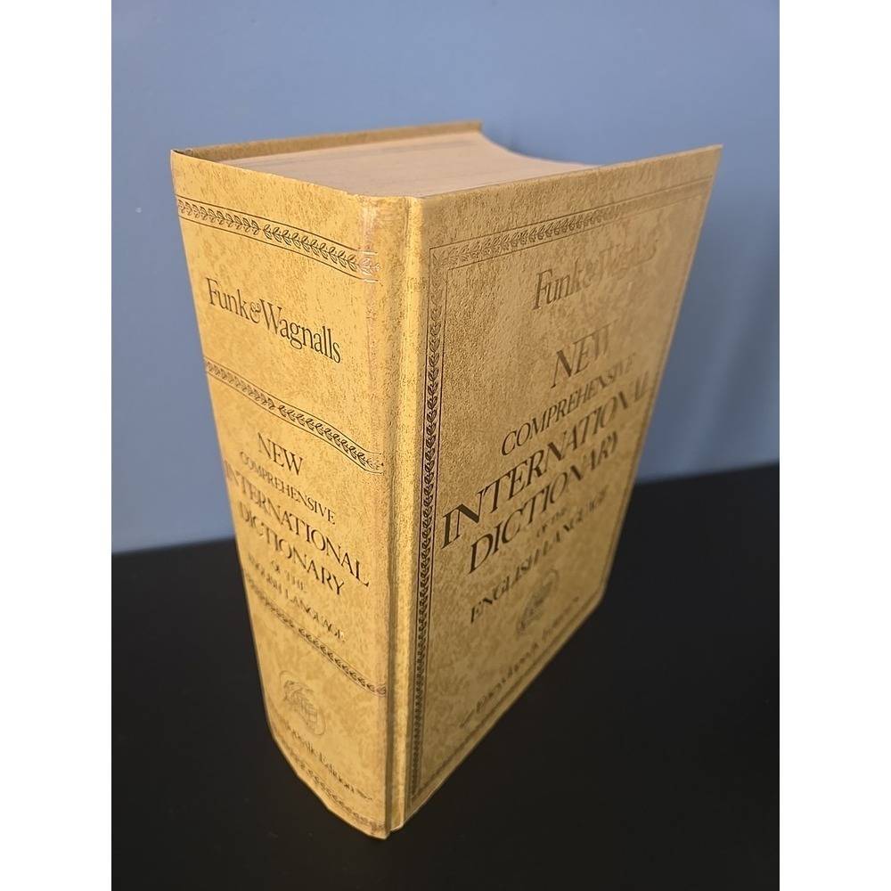 Funk And Wagnalls New Comprehensive Dictionary Of The English Language 1978 Ed‎